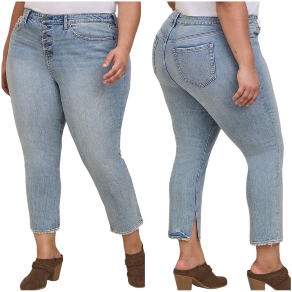 Torrid High Rise Straight Jeans Size 26 Button Fly Light Wash